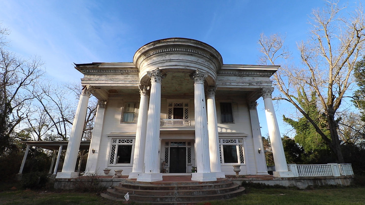 the sparta mansion located in Sparta Georgia and built by EA Gleason. Historic homes, historic houses, columns, greek classic revival